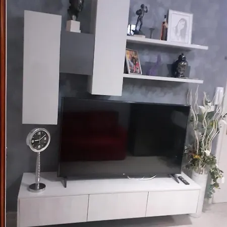 La Casa Di Tina アパート レッチェ
