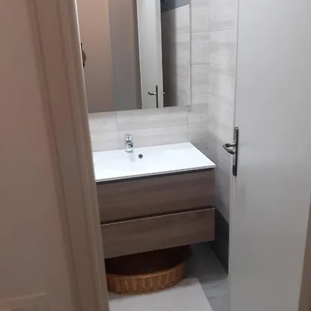 La Casa Di Tina Apartment *